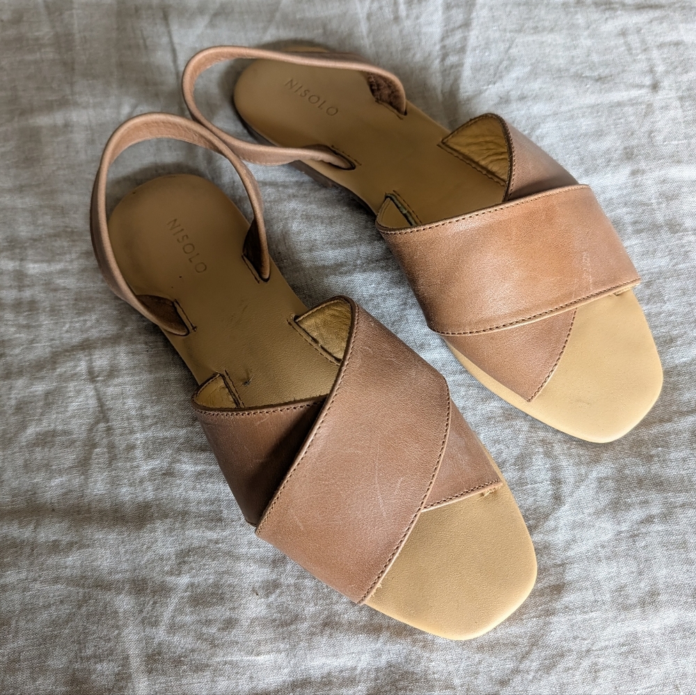 Nisolo Women's Sandals in Tan Leather